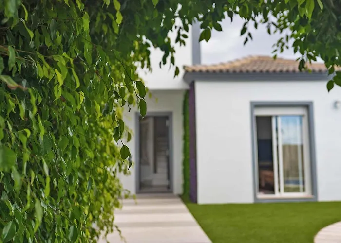 Villa Shanti Адехе