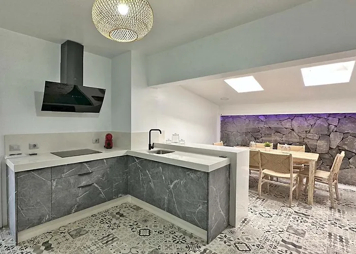 Villa Shanti Адехе